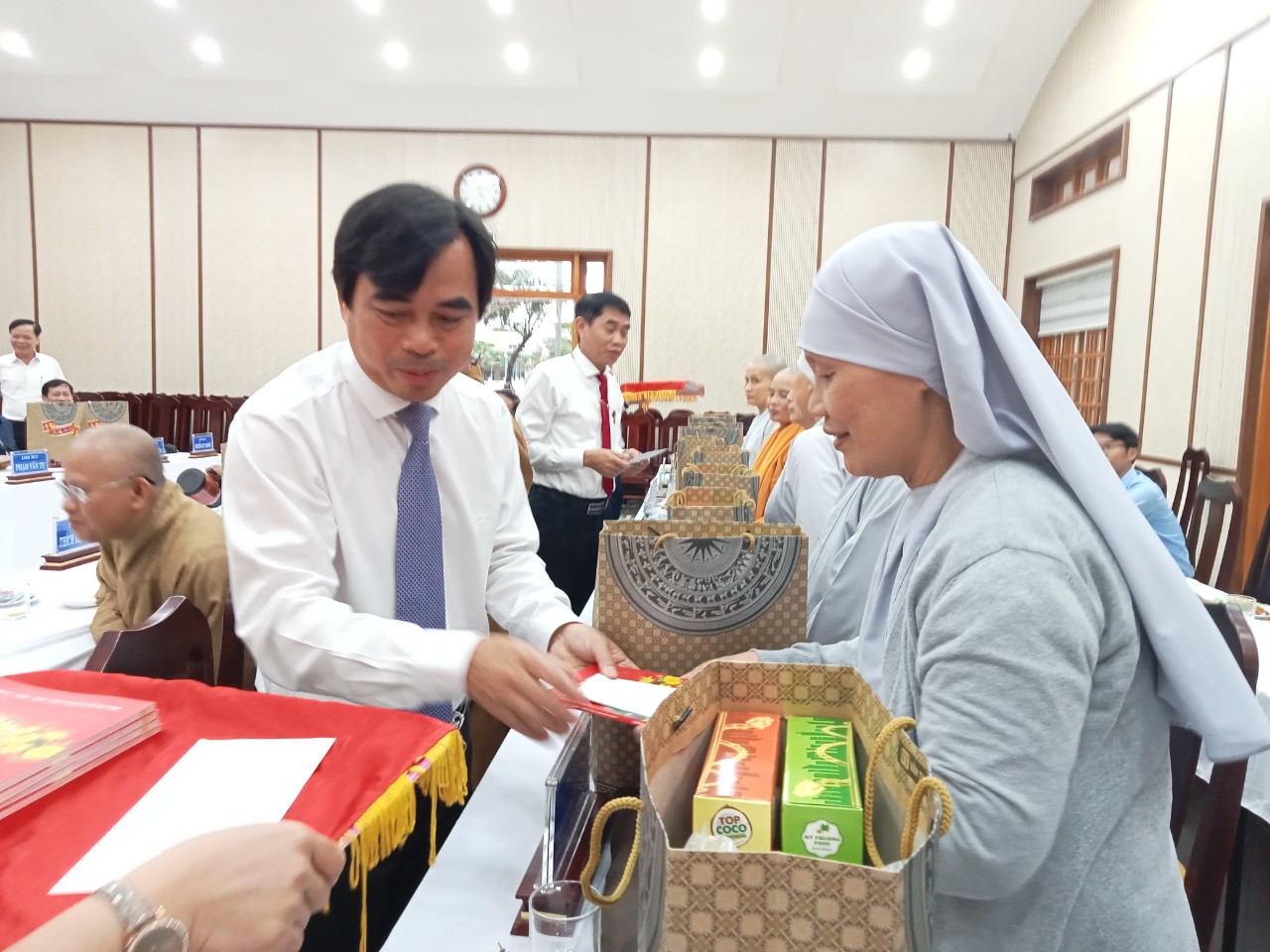Hình nhỏ