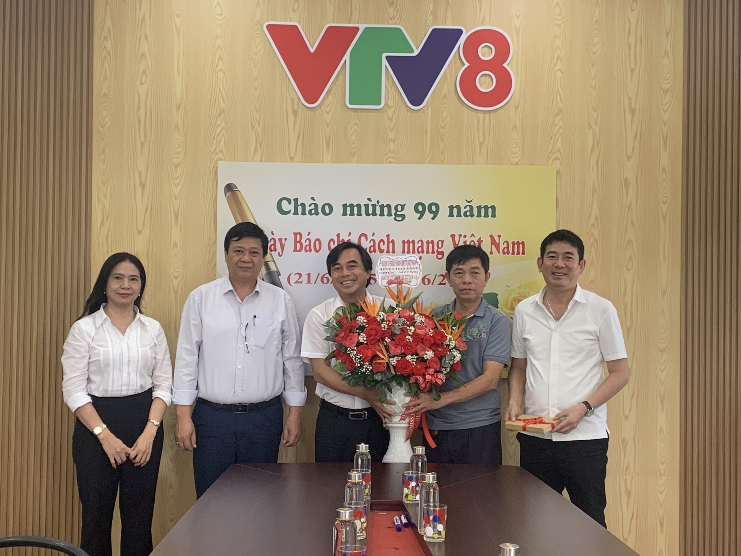 Hình nhỏ