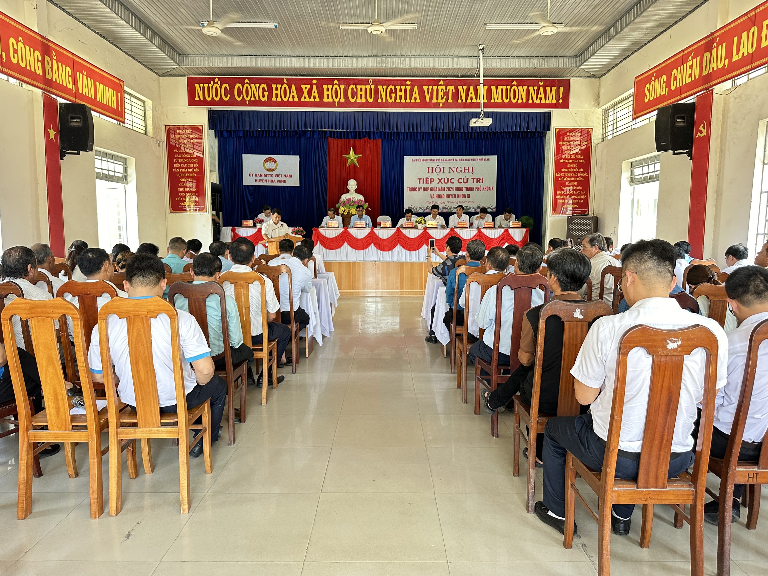 Hình nhỏ