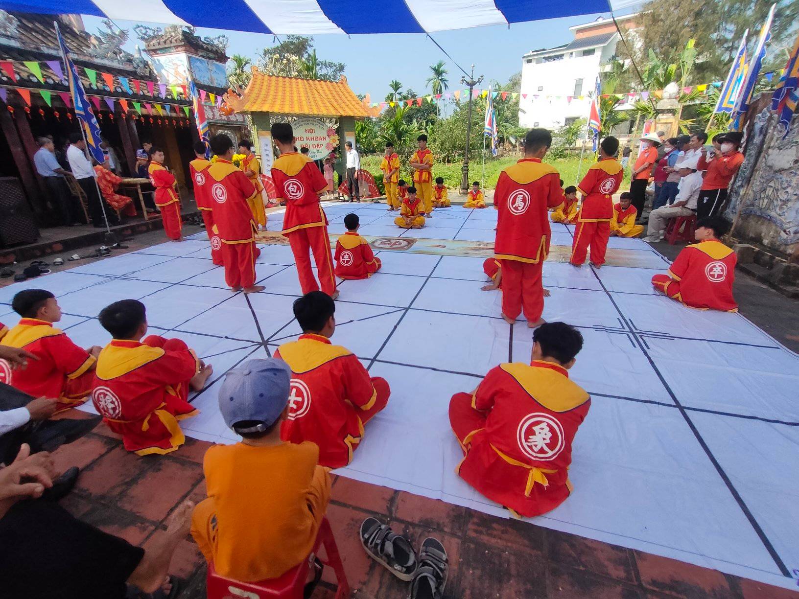 Hình nhỏ