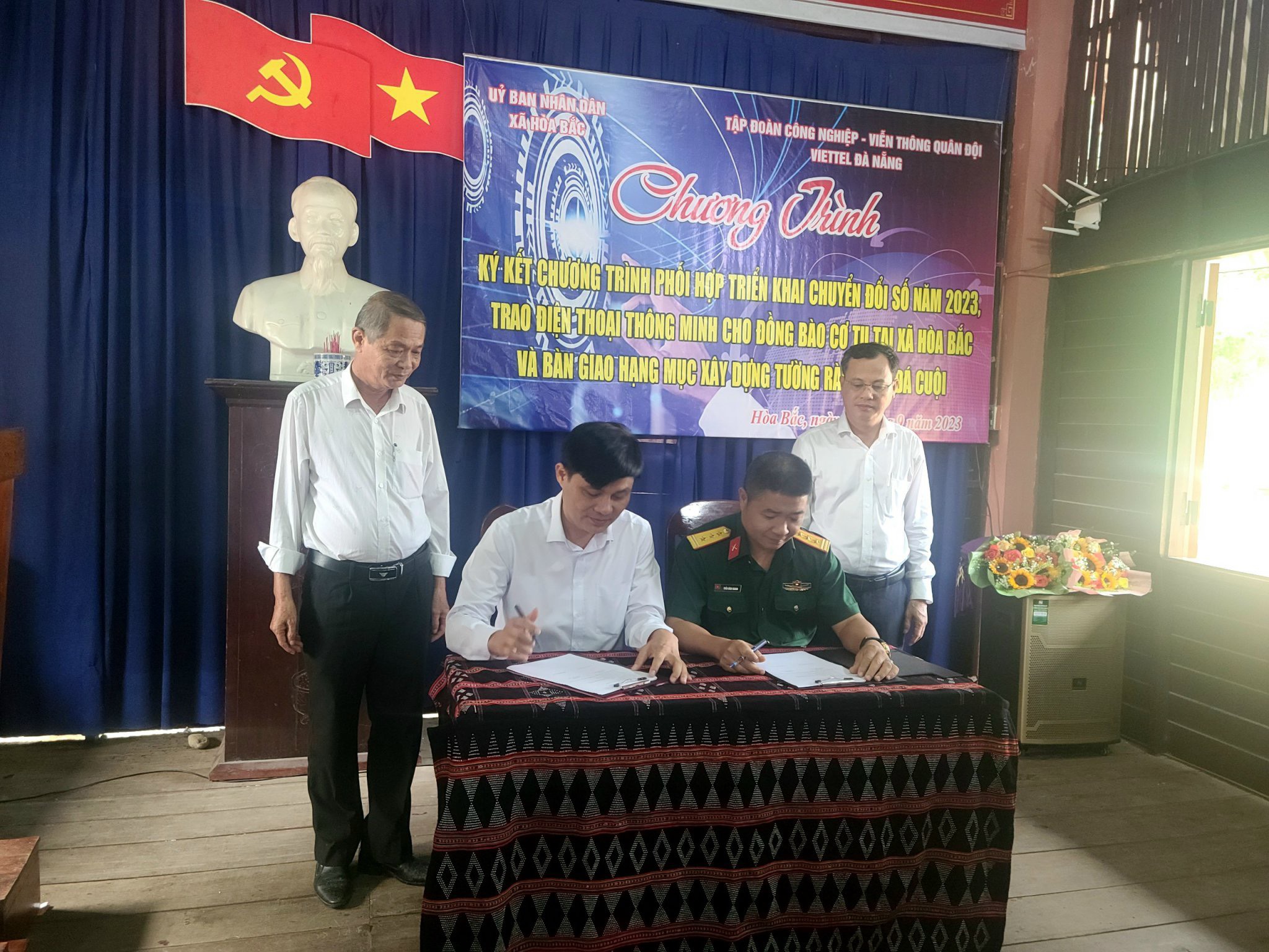 Hình nhỏ