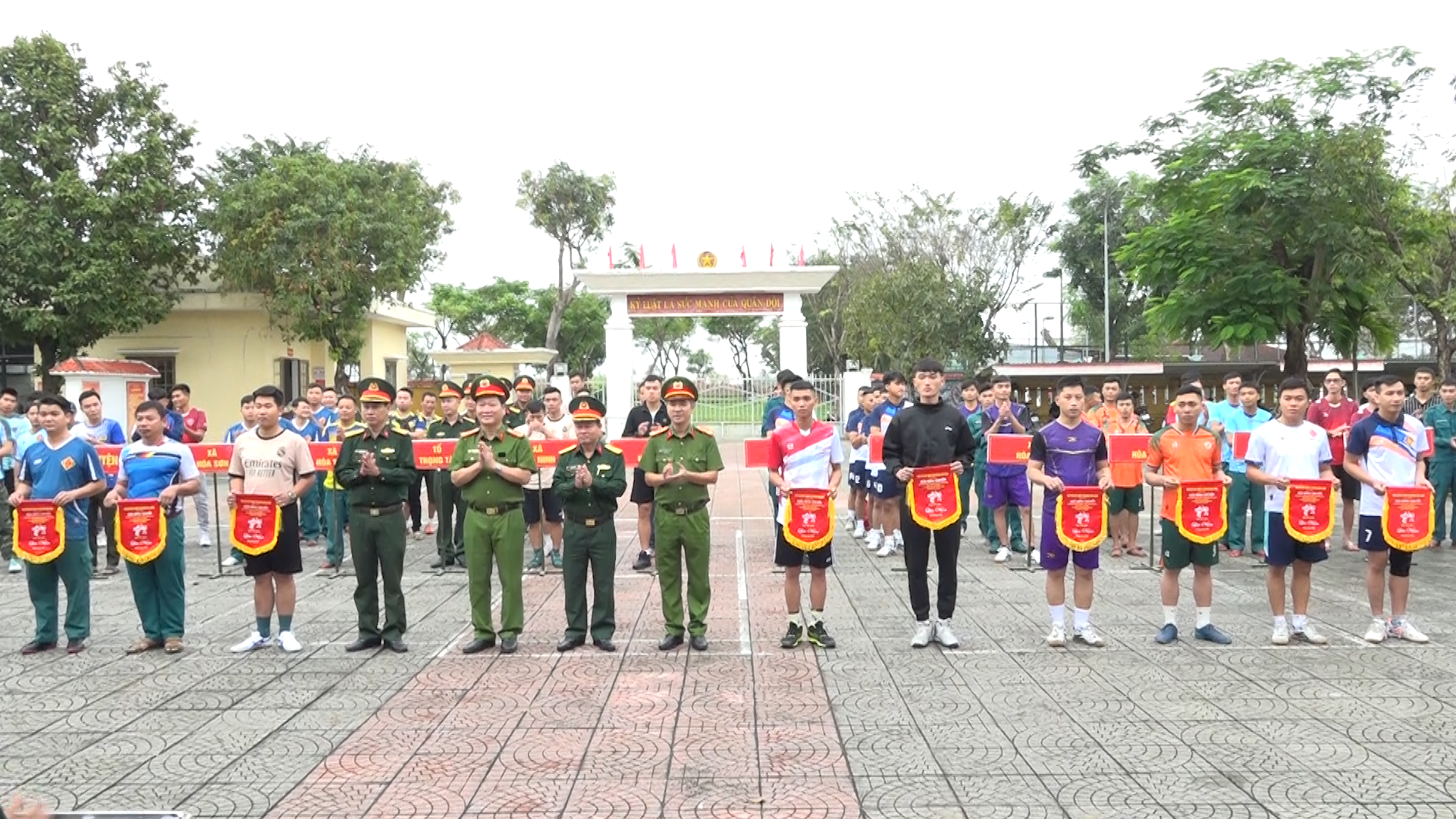 Hình nhỏ