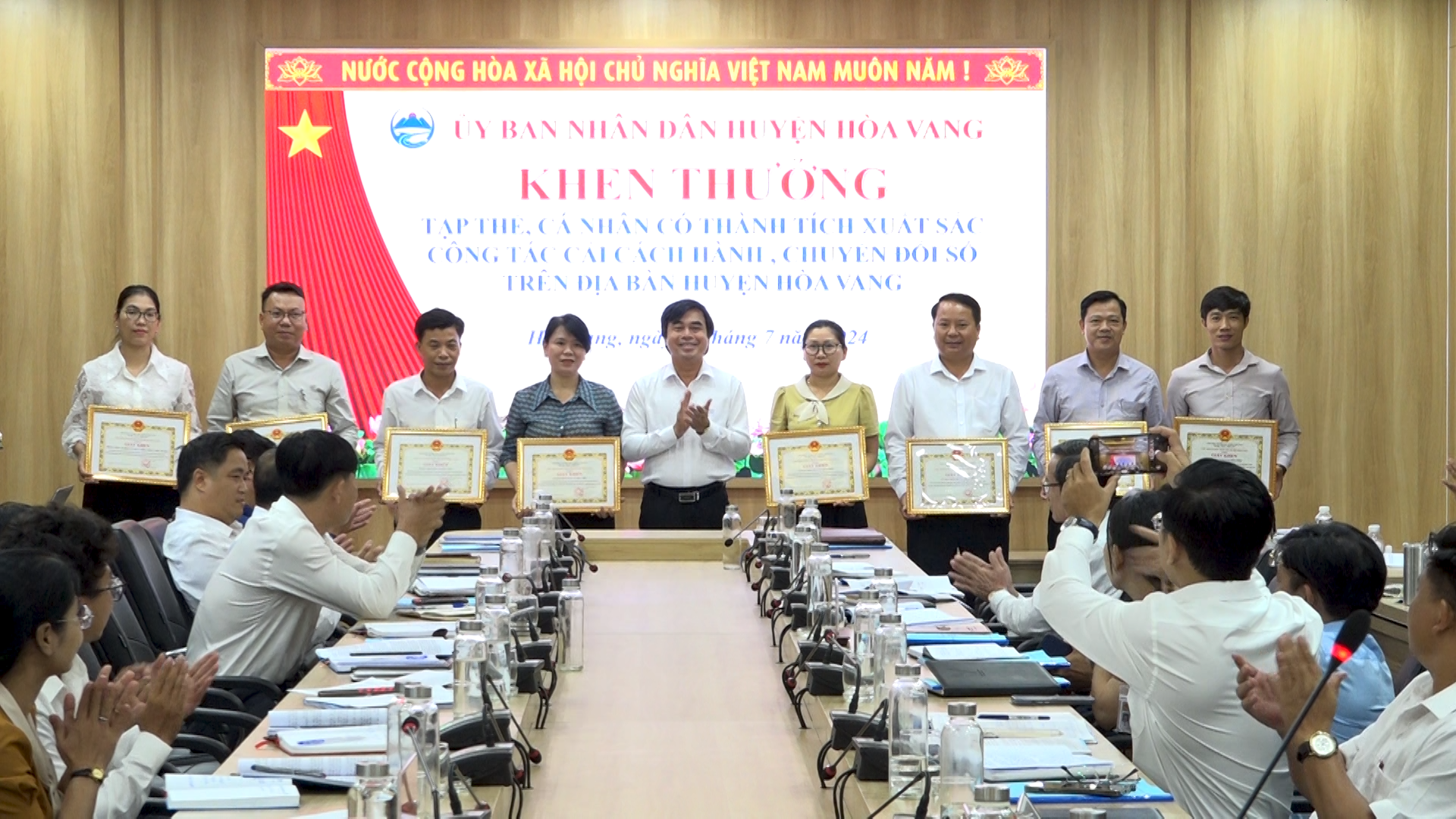 Hình nhỏ