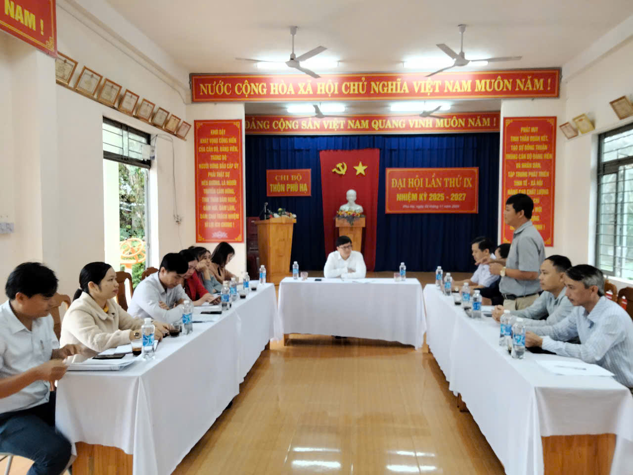 Hình nhỏ