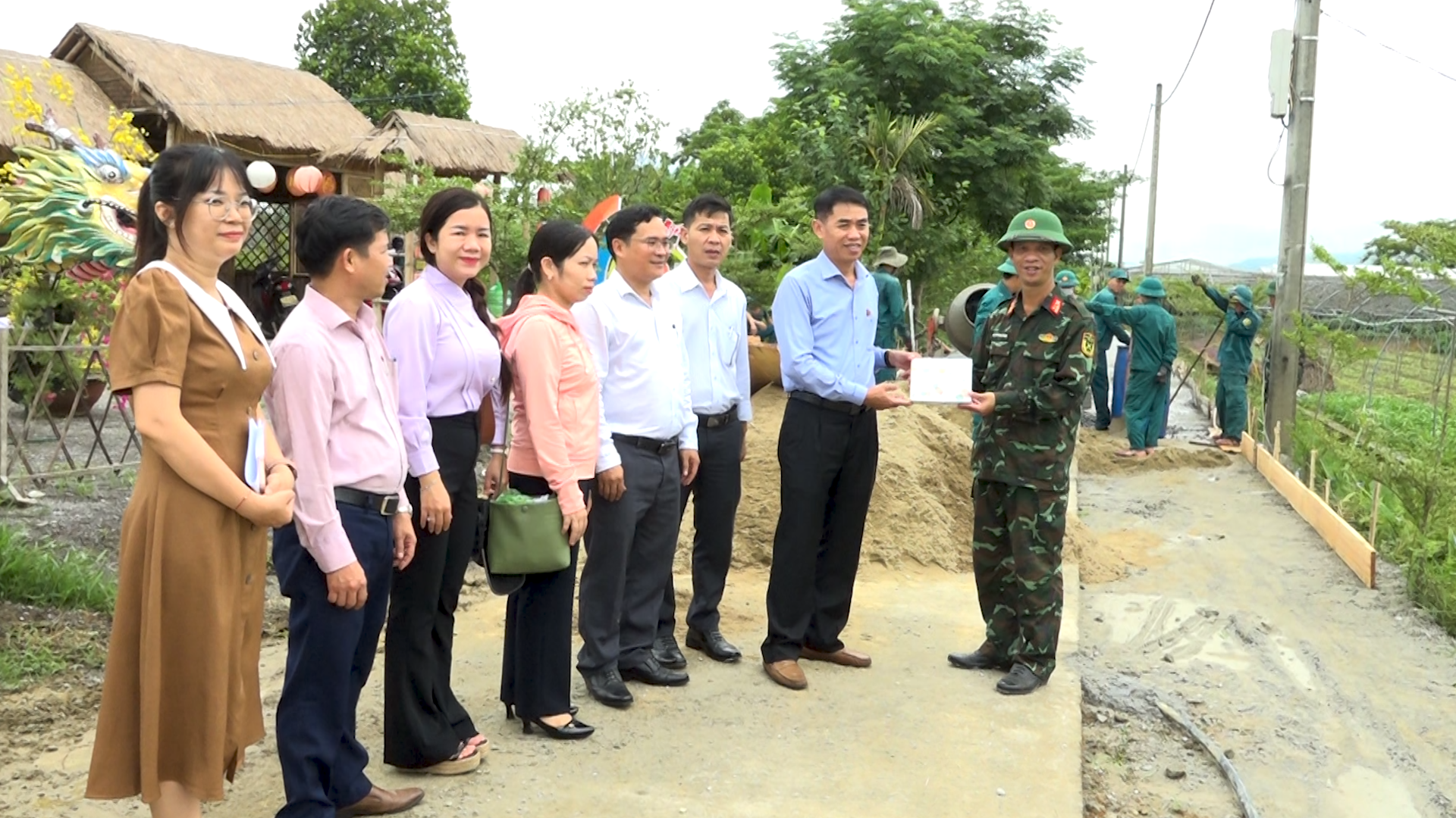 Hình nhỏ