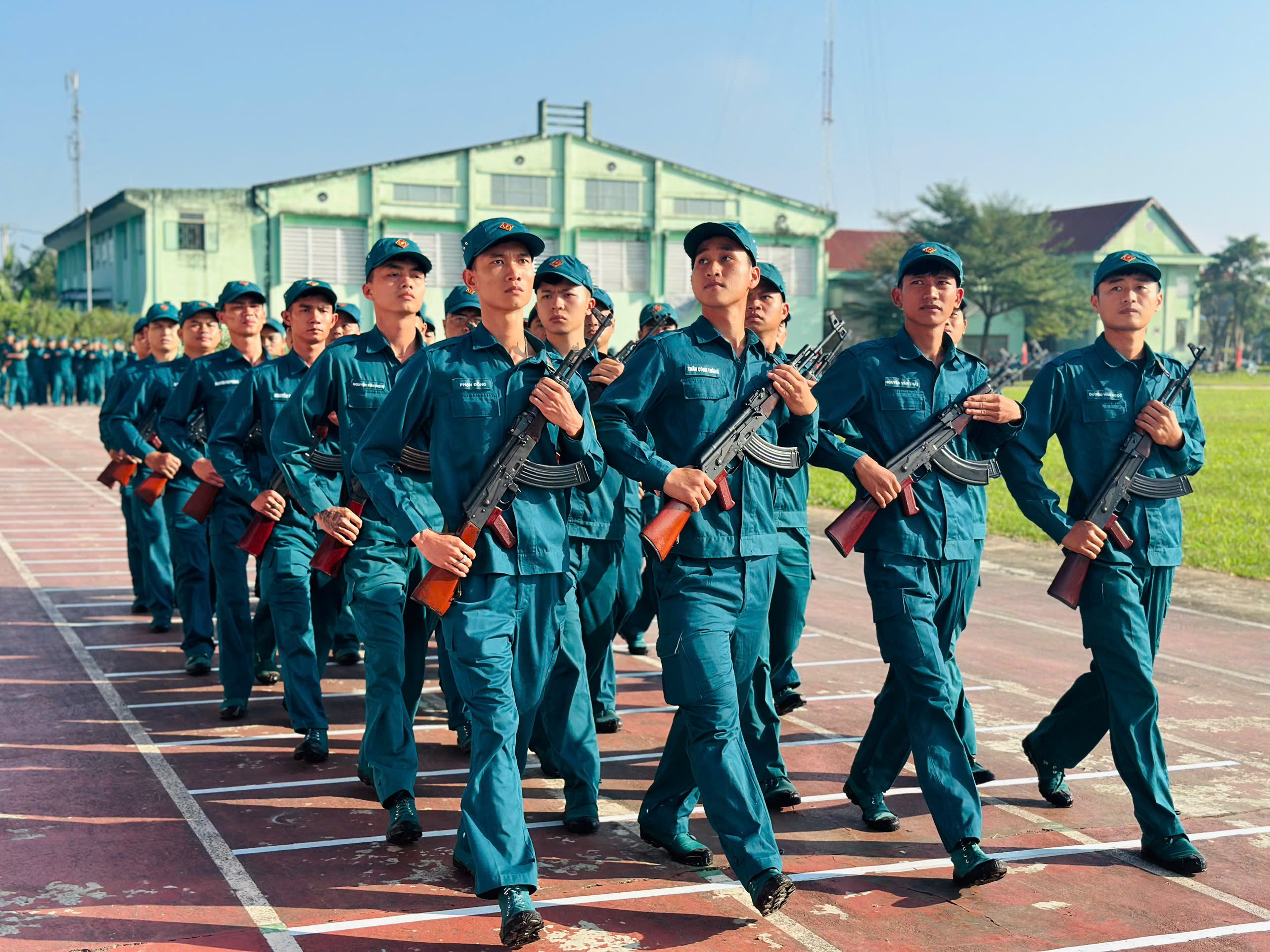 Hòa Vang: Ra quân huấn luyện lực lượng vũ trang năm 2025 