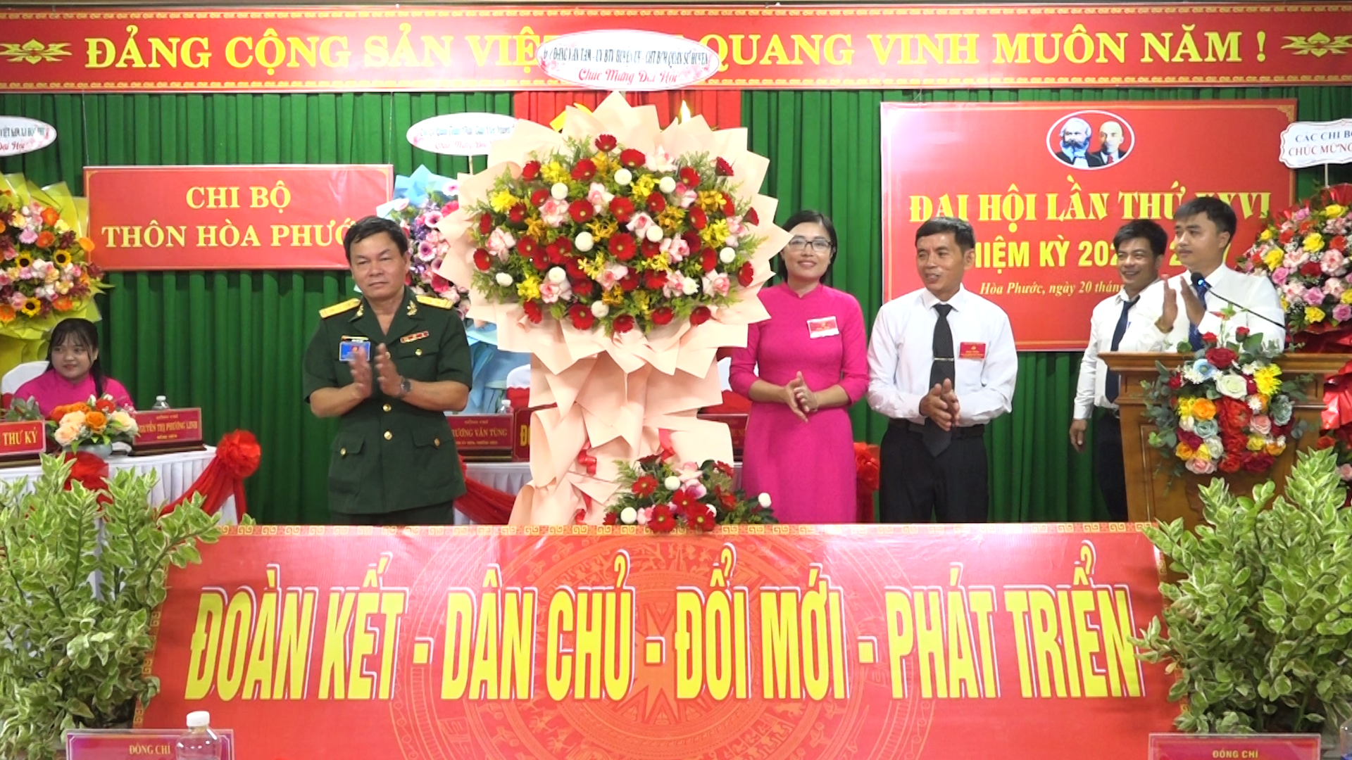 Hình nhỏ