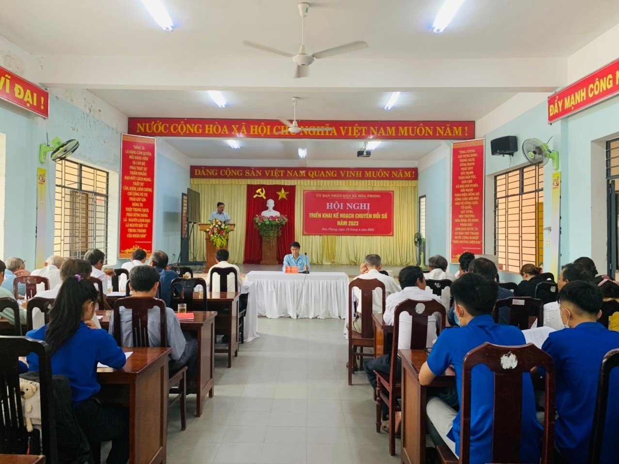 Hình nhỏ