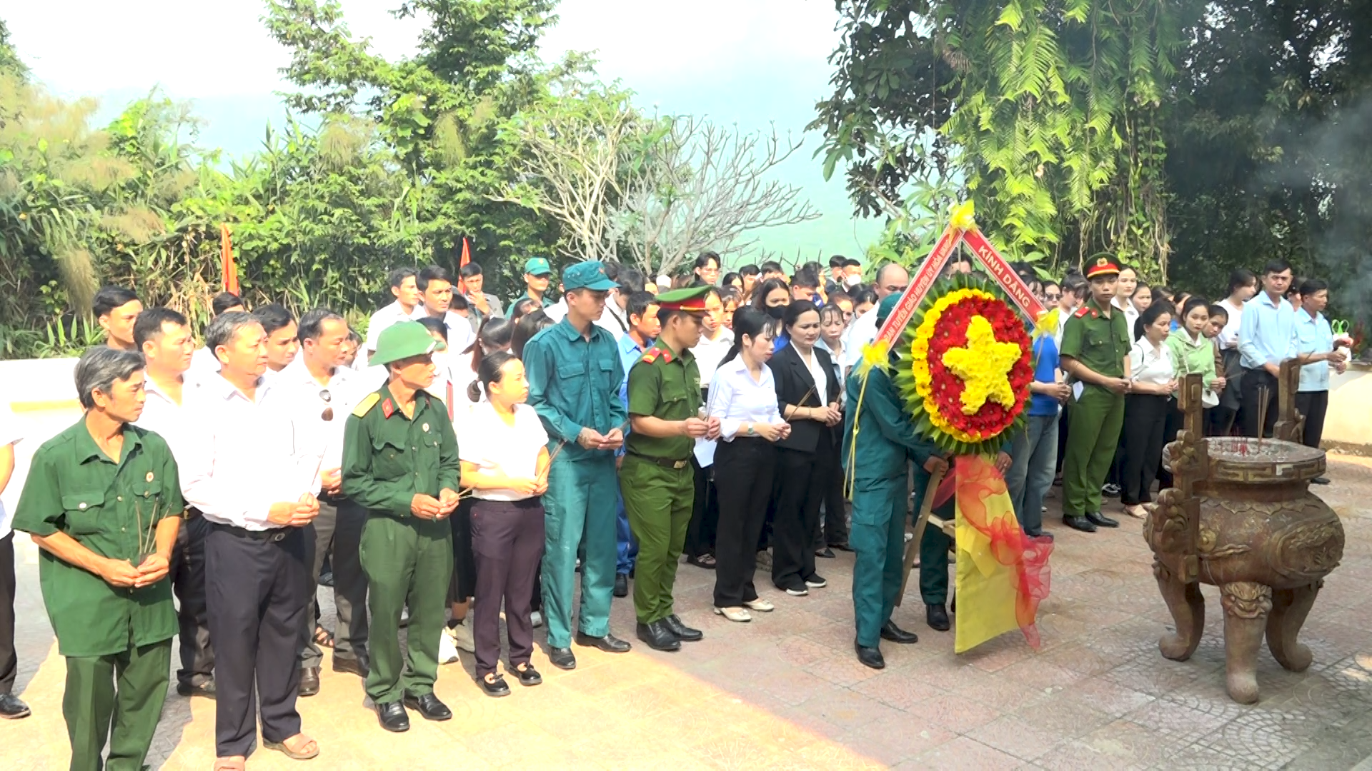 Hình nhỏ