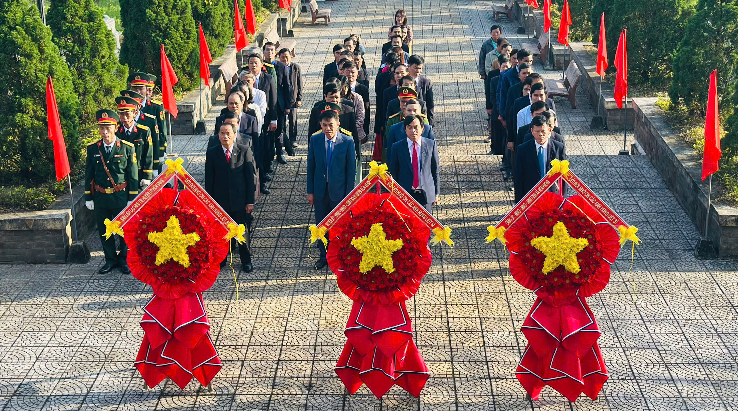 Hình nhỏ