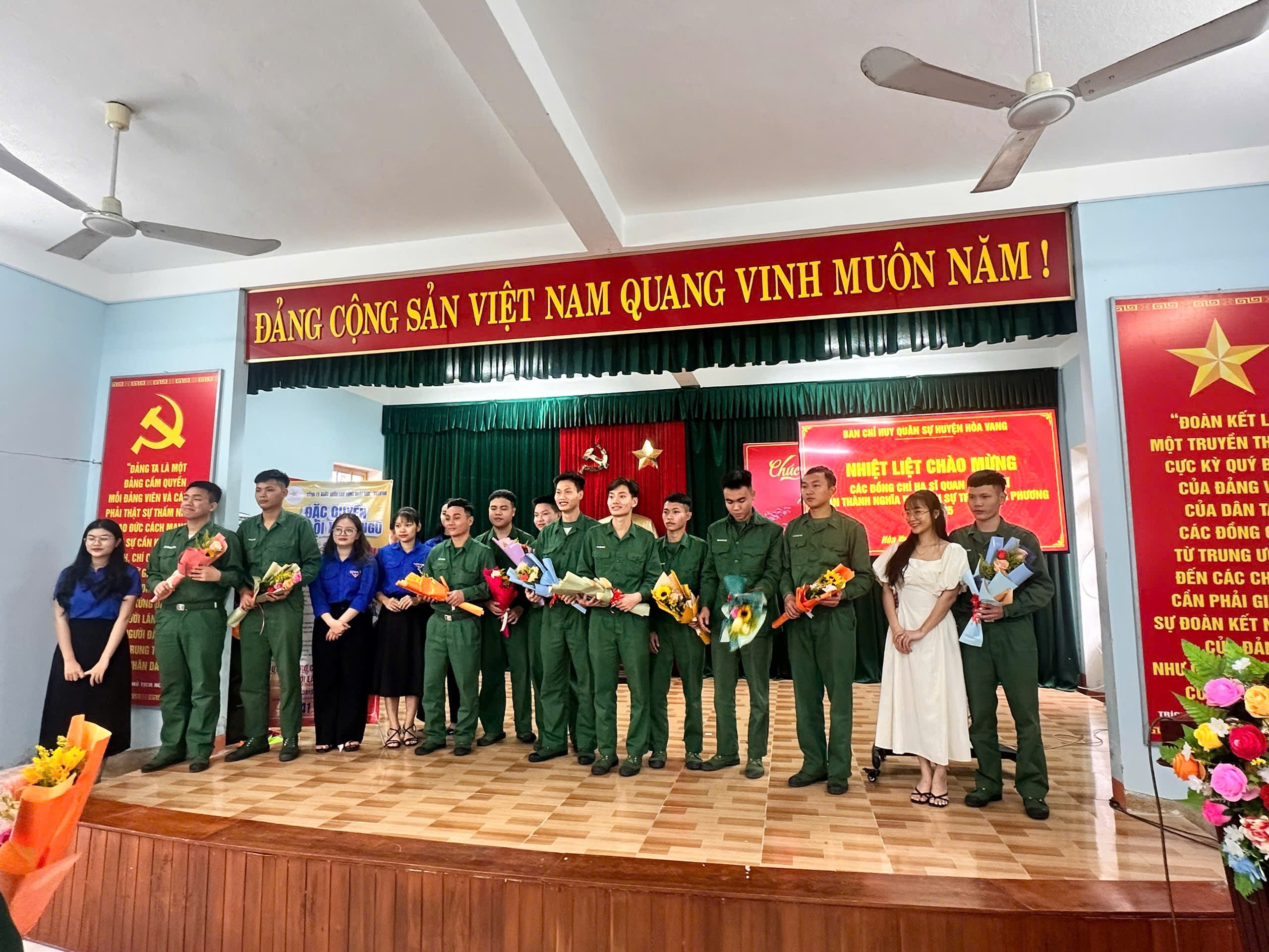 Hình nhỏ