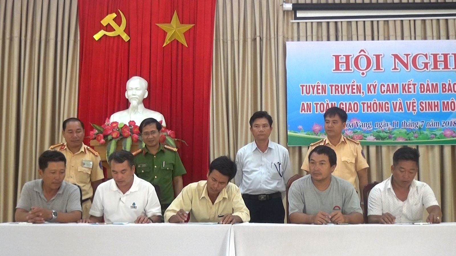 Hình nhỏ