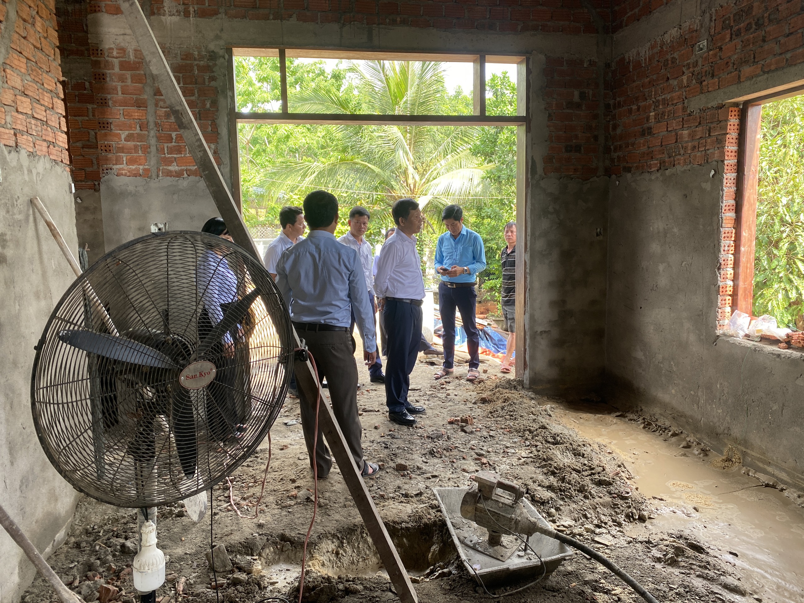 Bí thư Huyện ủy Hòa Vang: Kiểm tra thực tế tiến độ thực hiện Chương trình “xóa nhà tạm, nhà dột nát” năm 2025