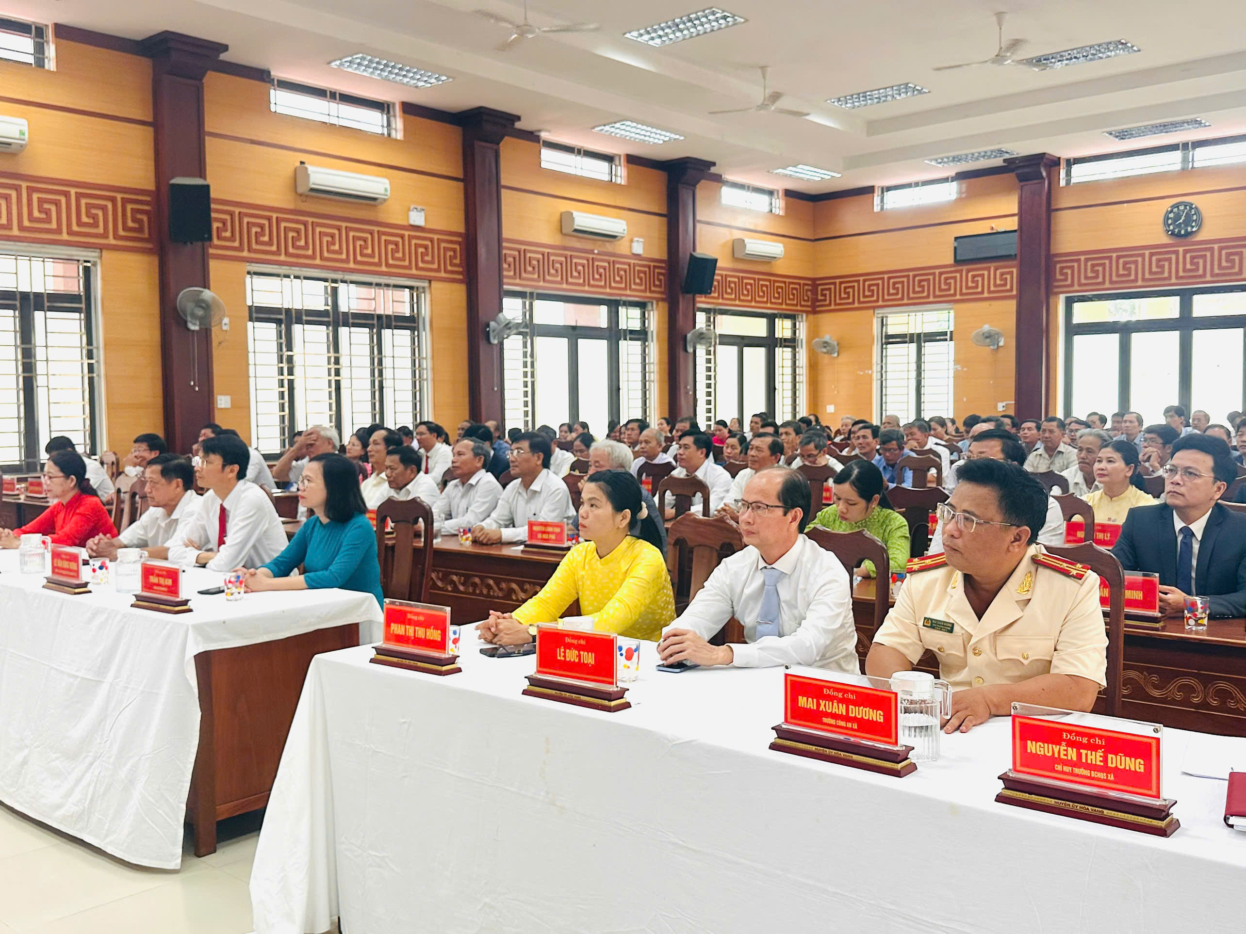 Xã Hòa Vang: Hội nghị trực tuyến công bố nghị quyết, quyết định về sáp nhập đơn vị hành chính, thành lập tổ chức bộ máy mới