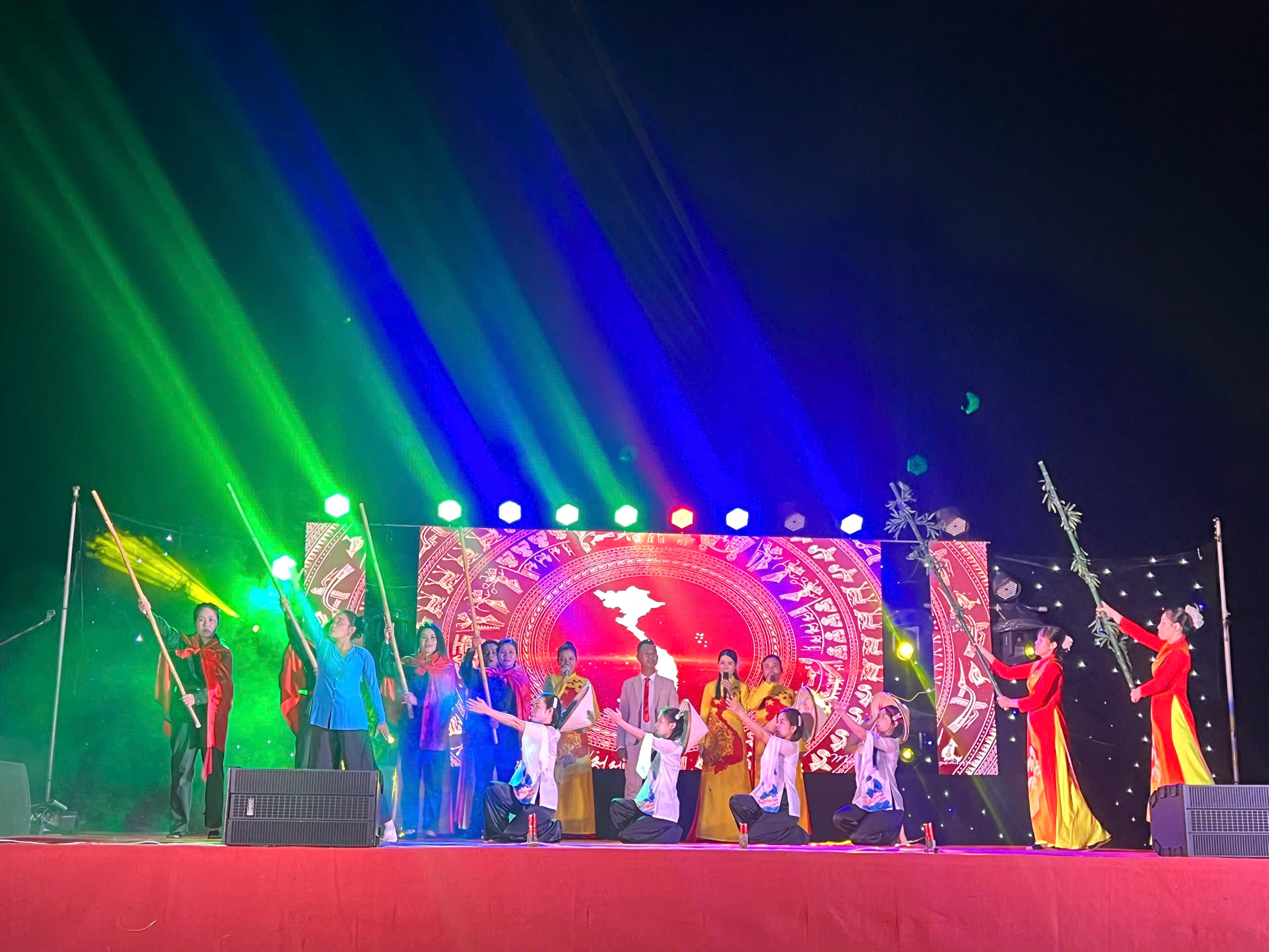 Hình nhỏ