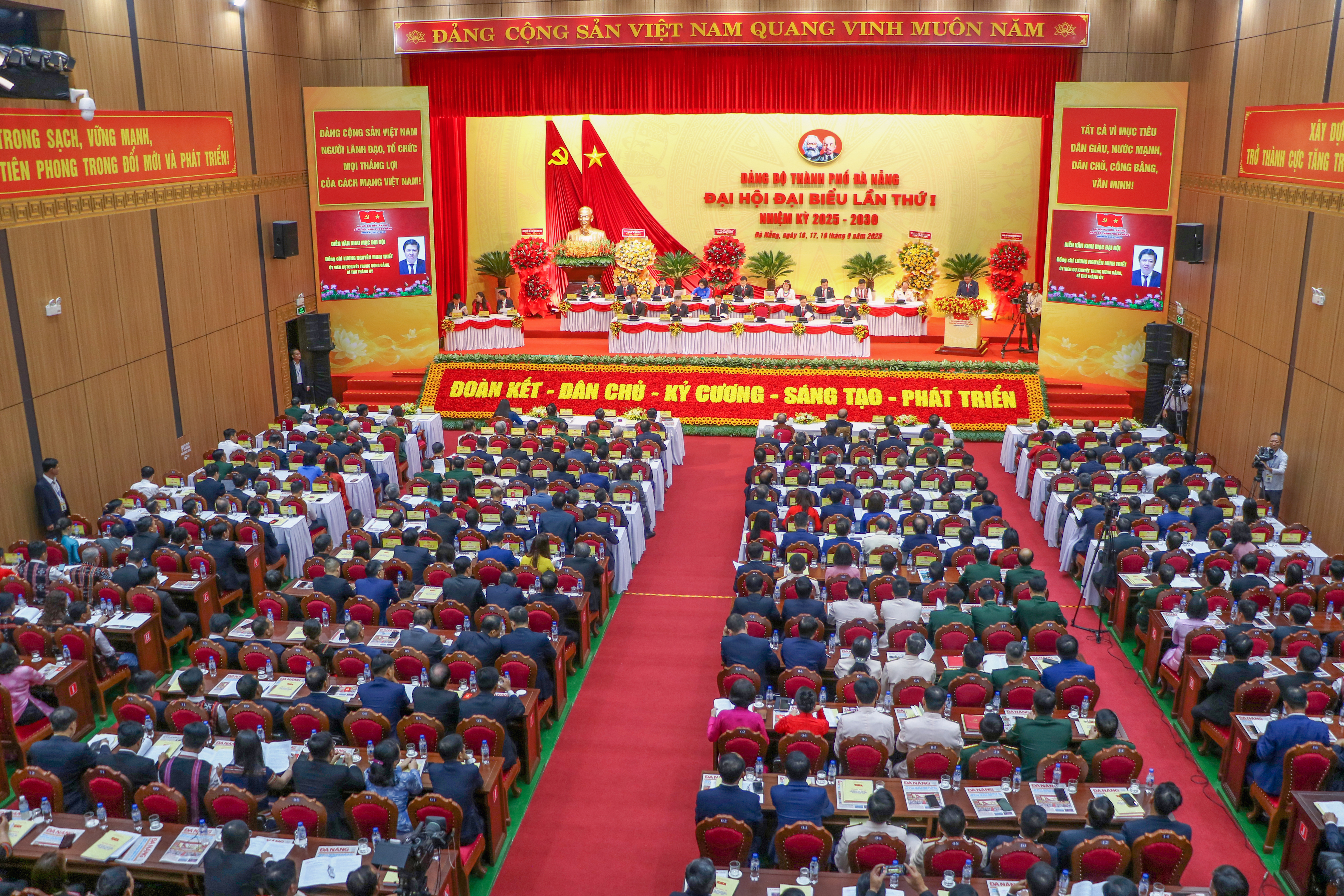 Hình nhỏ