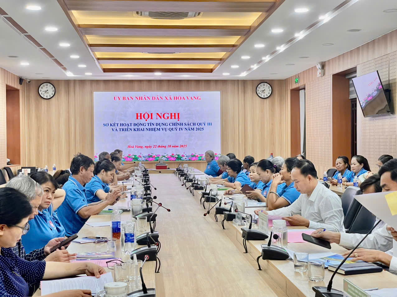 XÃ HÒA VANG TỔ CHỨC HỘI NGHỊ SƠ KẾT HOẠT ĐỘNG TÍN DỤNG CHÍNH SÁCH QUÝ III VÀ TRIỂN KHAI NHIỆM VỤ QUÝ IV NĂM 2025