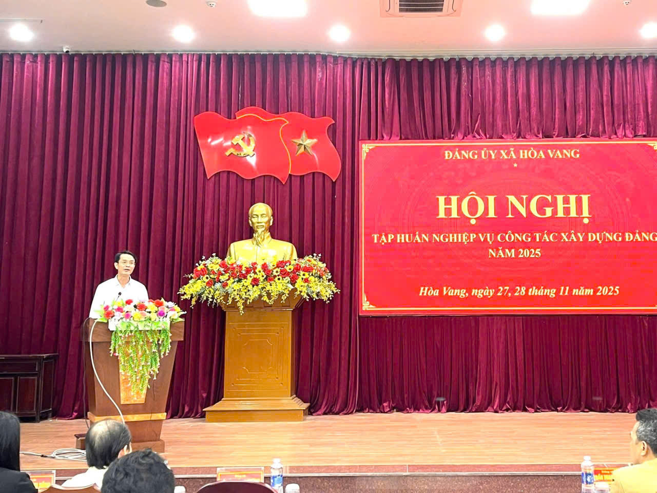 HÒA VANG TỔ CHỨC TẬP HUẤN NGHIỆP VỤ CÔNG TÁC XÂY DỰNG ĐẢNG NĂM 2025