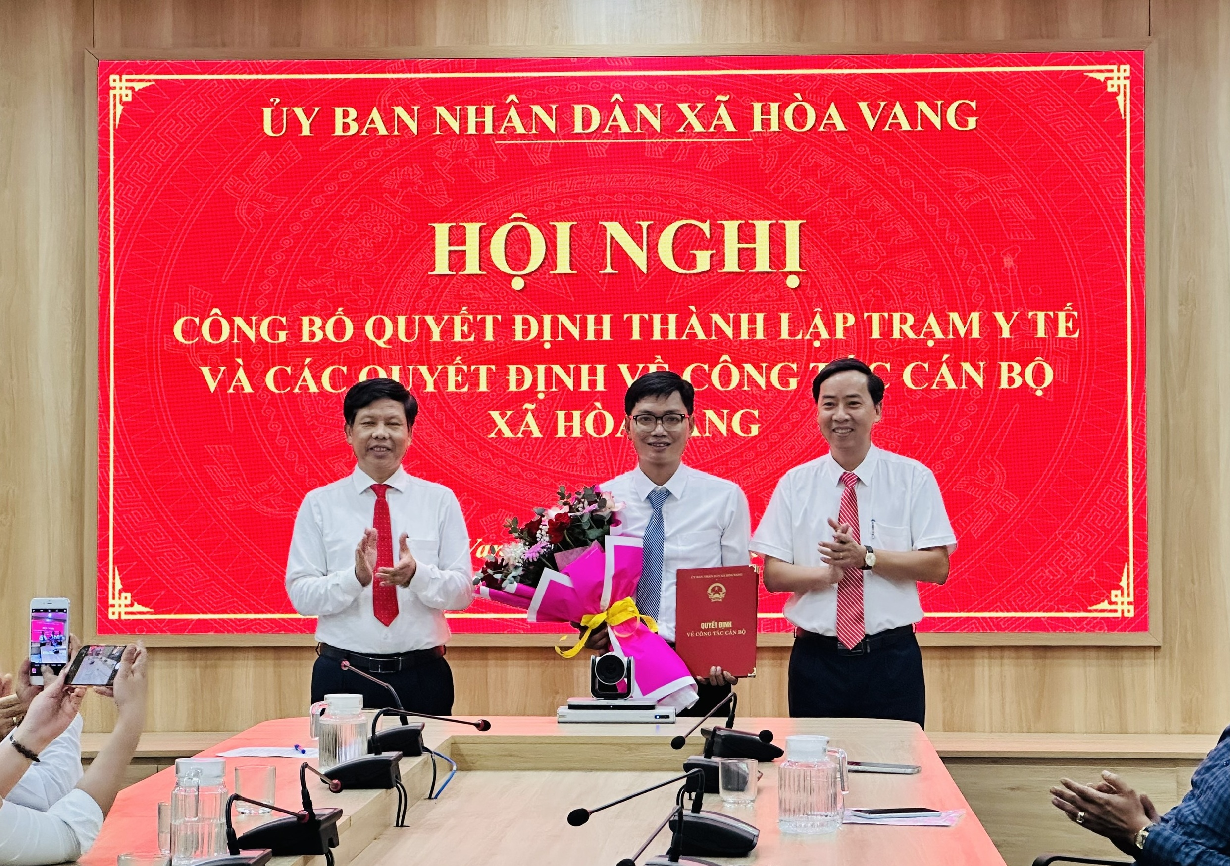 Hình nhỏ