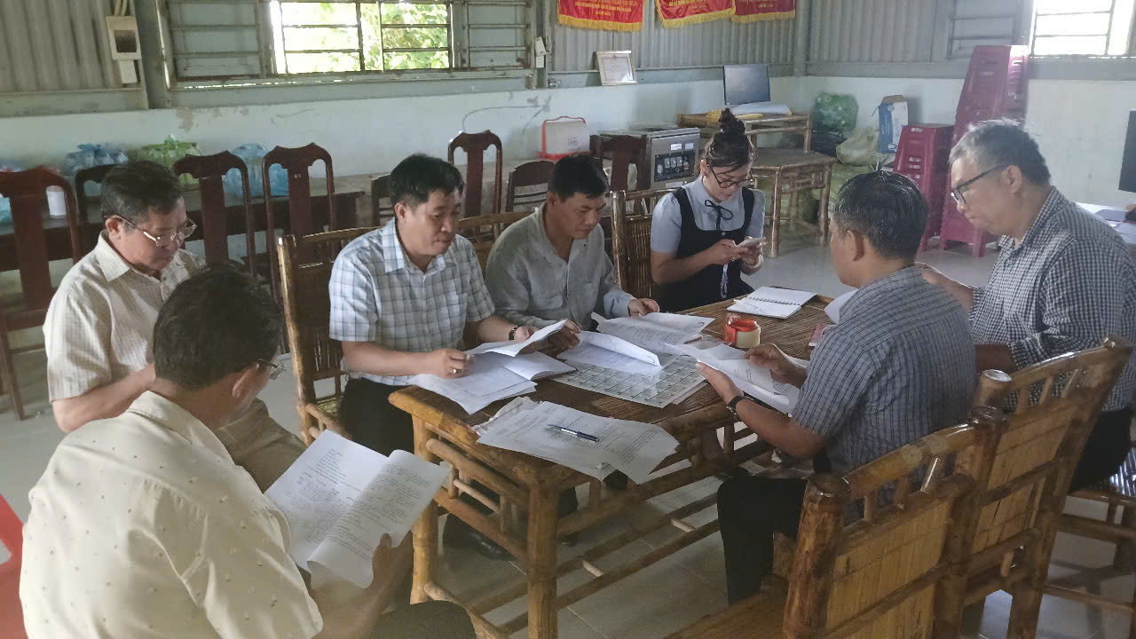 Tổ chức bàn giao mặt bằng thi công Lắp đặt hệ thống VNPT GREEN cho hệ sinh thái nông nghiệp số toàn trình trên địa bàn xã Hòa Vang