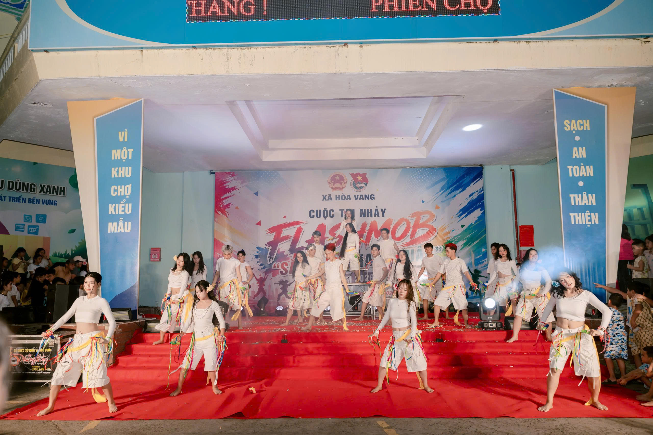 Hòa Vang: Rộn ràng “Sắc màu thanh xuân” tại Phiên chợ quê