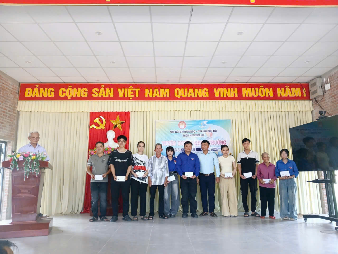 Hình nhỏ