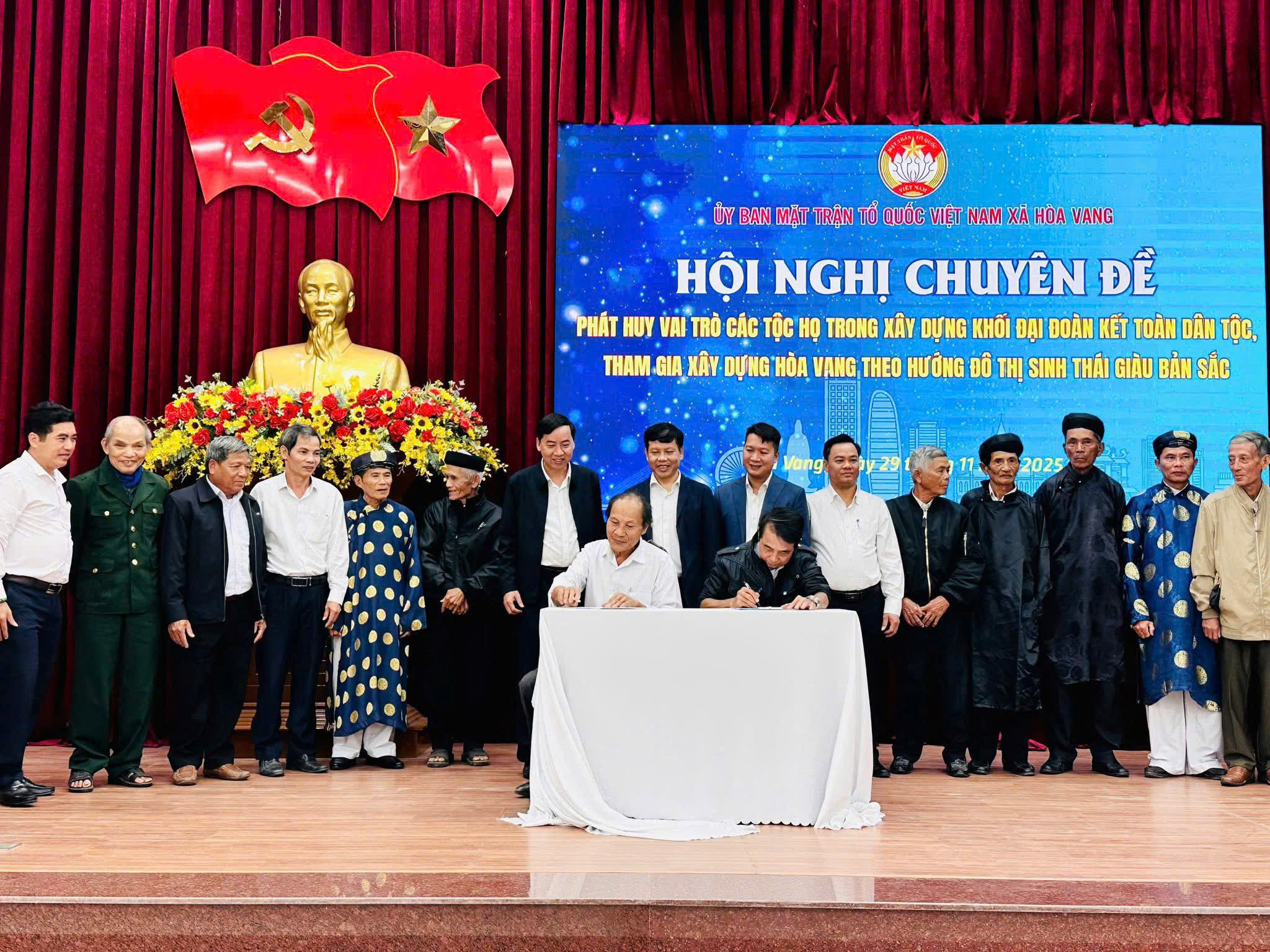 ĐÁNH THỨC SỨC MẠNH TỪ NHỮNG MẠCH NGUỒN TỘC HỌ