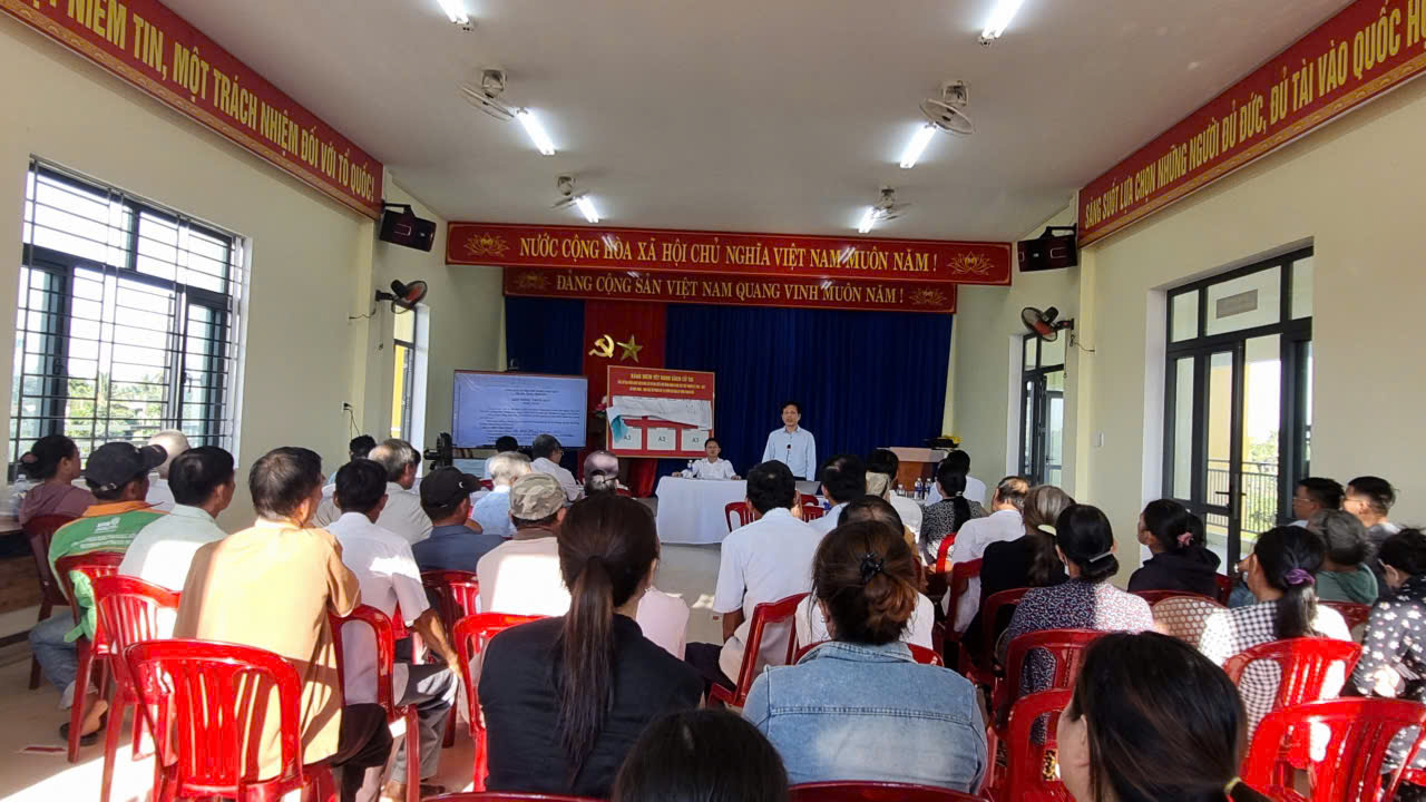 Nhân dân thôn Bồ Bản đồng thuận chủ trương nhà nước và nhân dân cùng nhau xây dựng Tuyến đường ADB5 - Bồ Bản